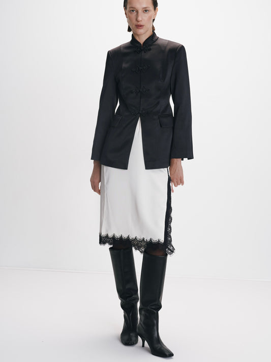 Сатинова молочна спідниця з мереживом