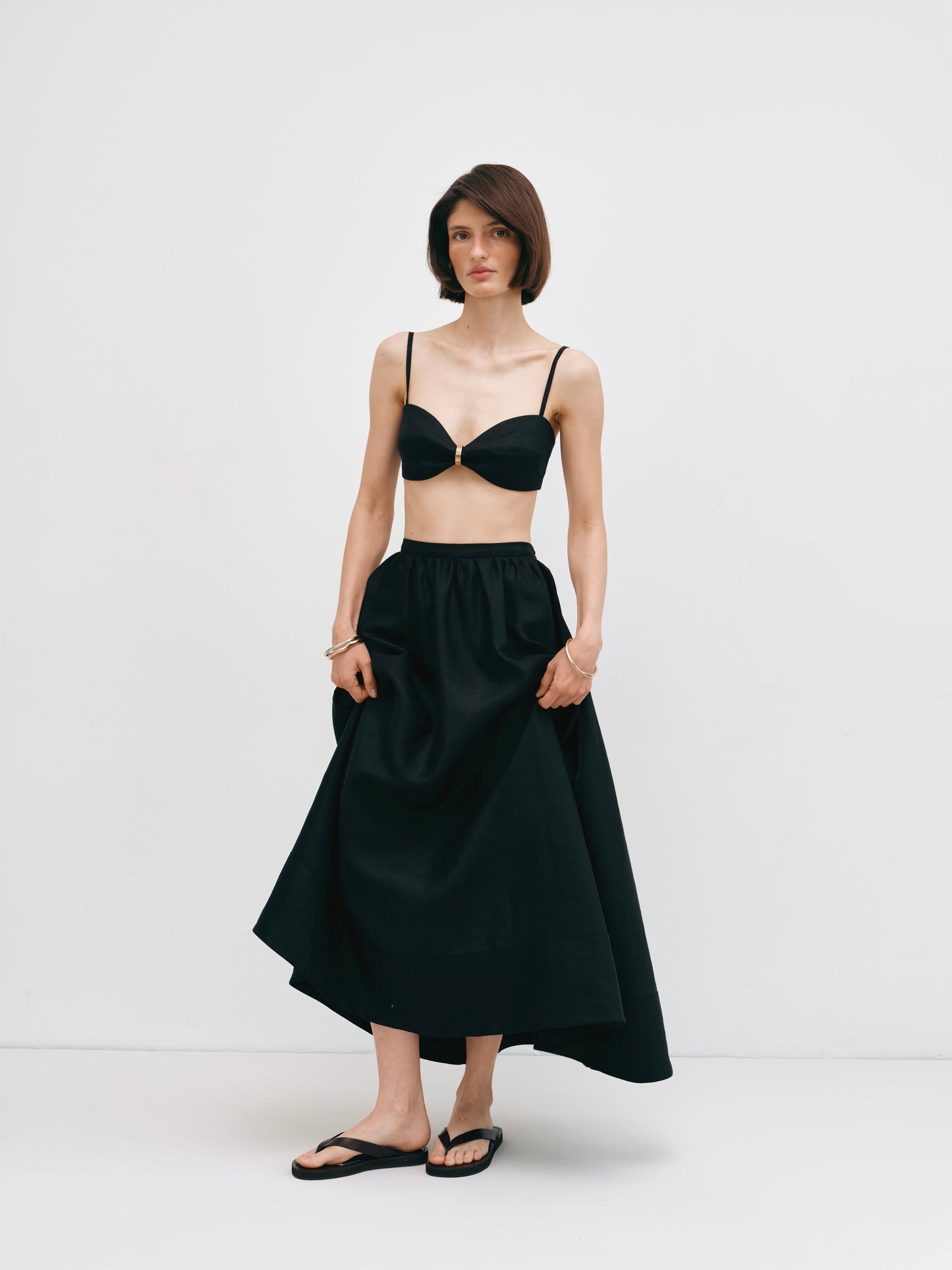 Спідниця кльош максі чорна з льону