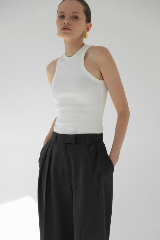 Майка молочна