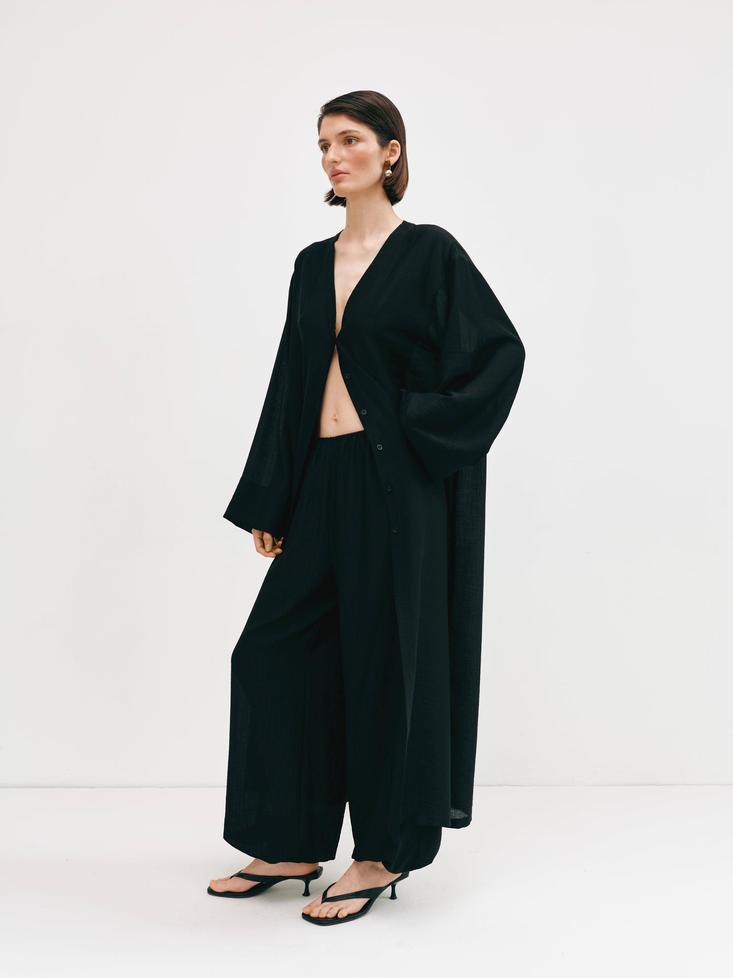 Штани з резинкою по низу чорні