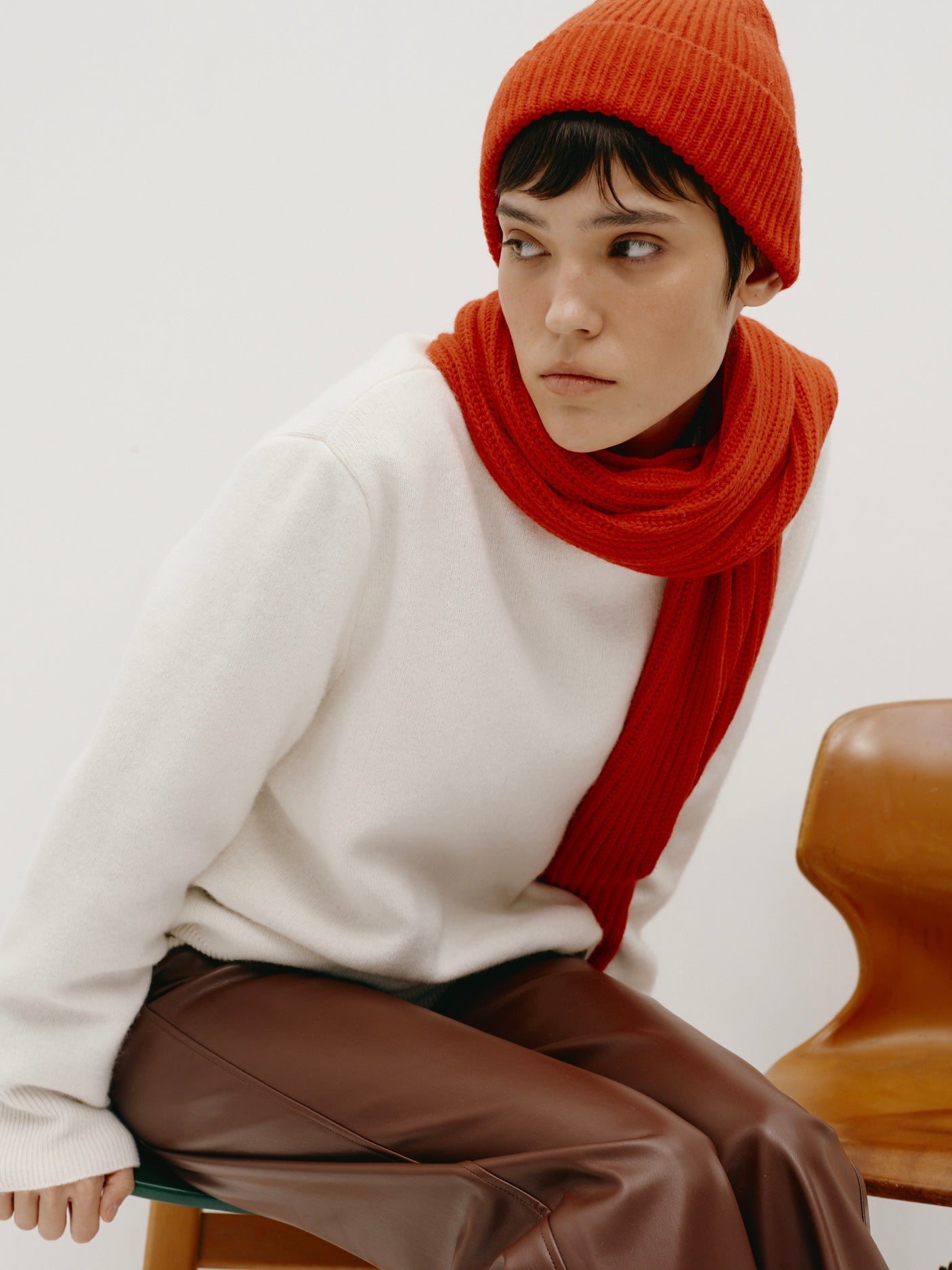 Шапка морквяна