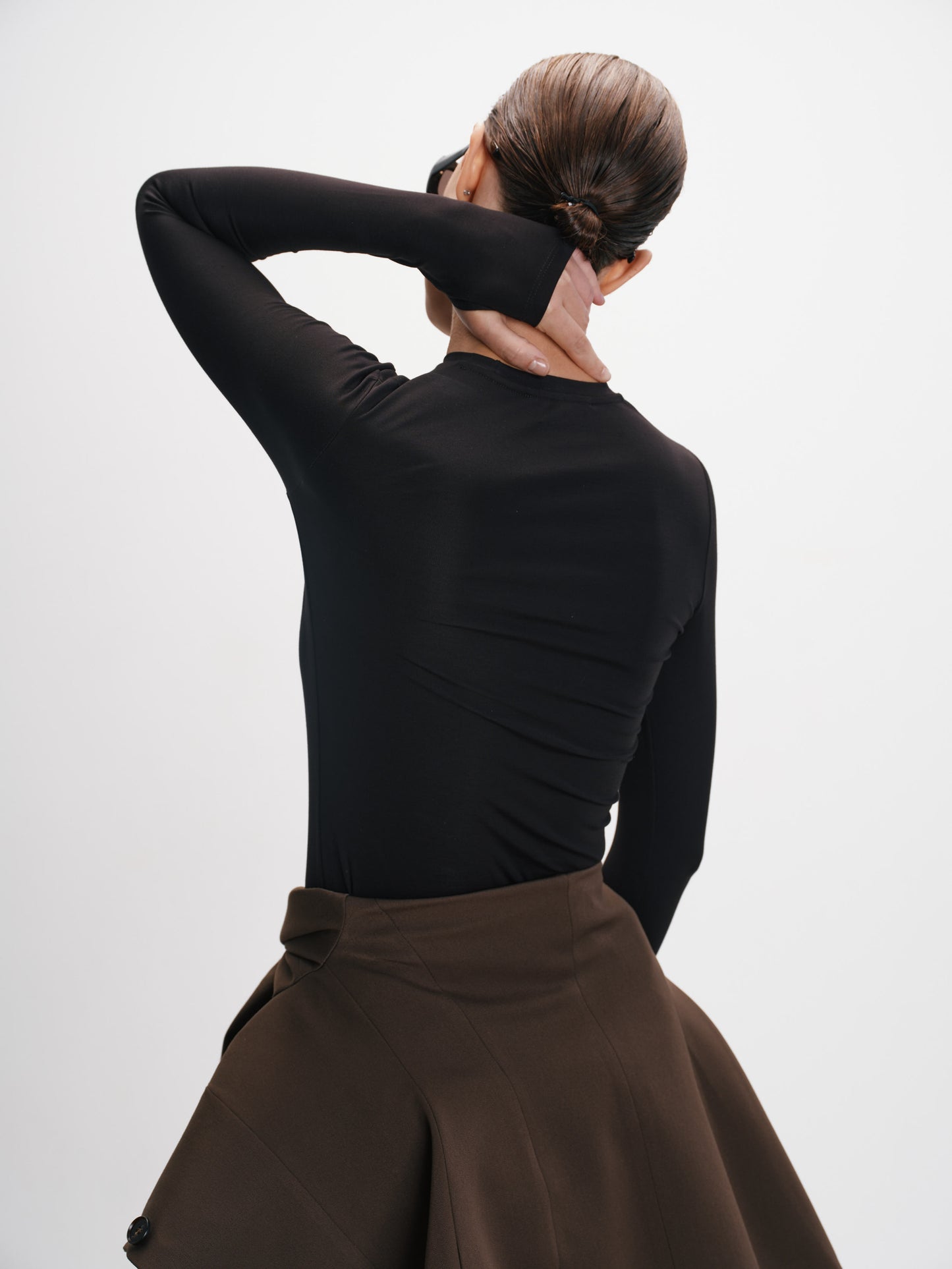 Лонгслів чорний з вишитим лого