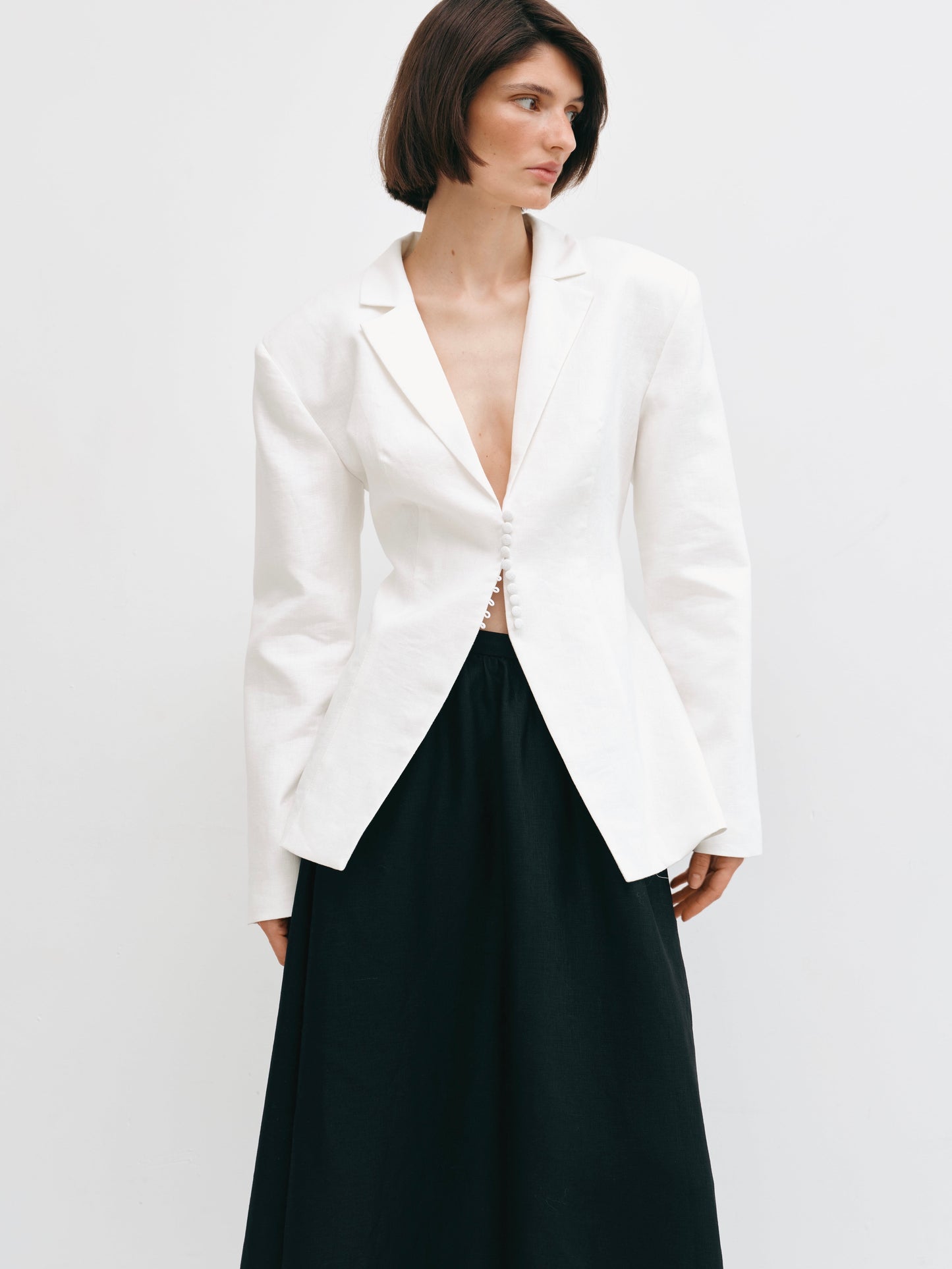 Жакет на талію молочний з льону