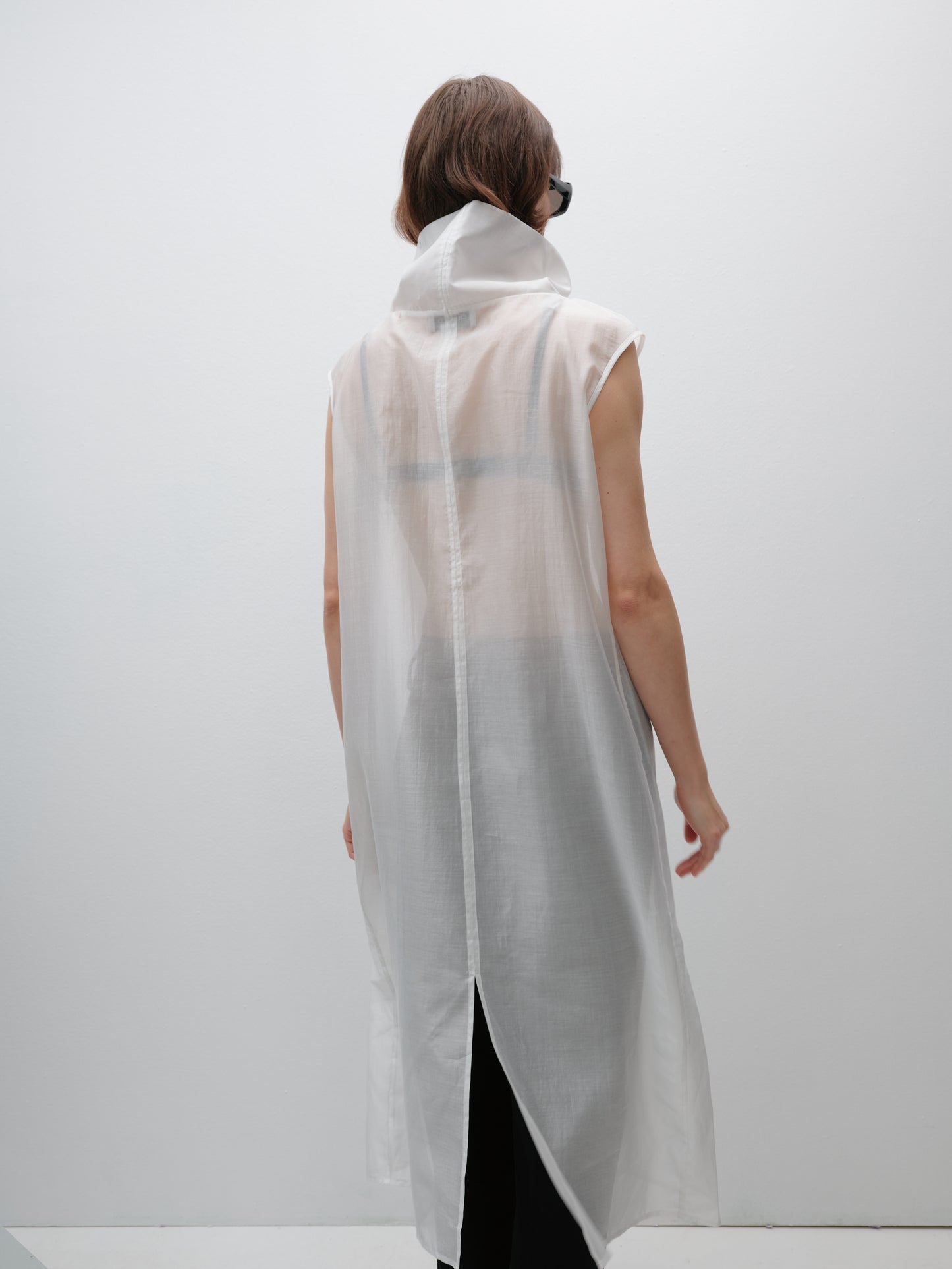 Топ під горло напівпрозорий молочний довгий