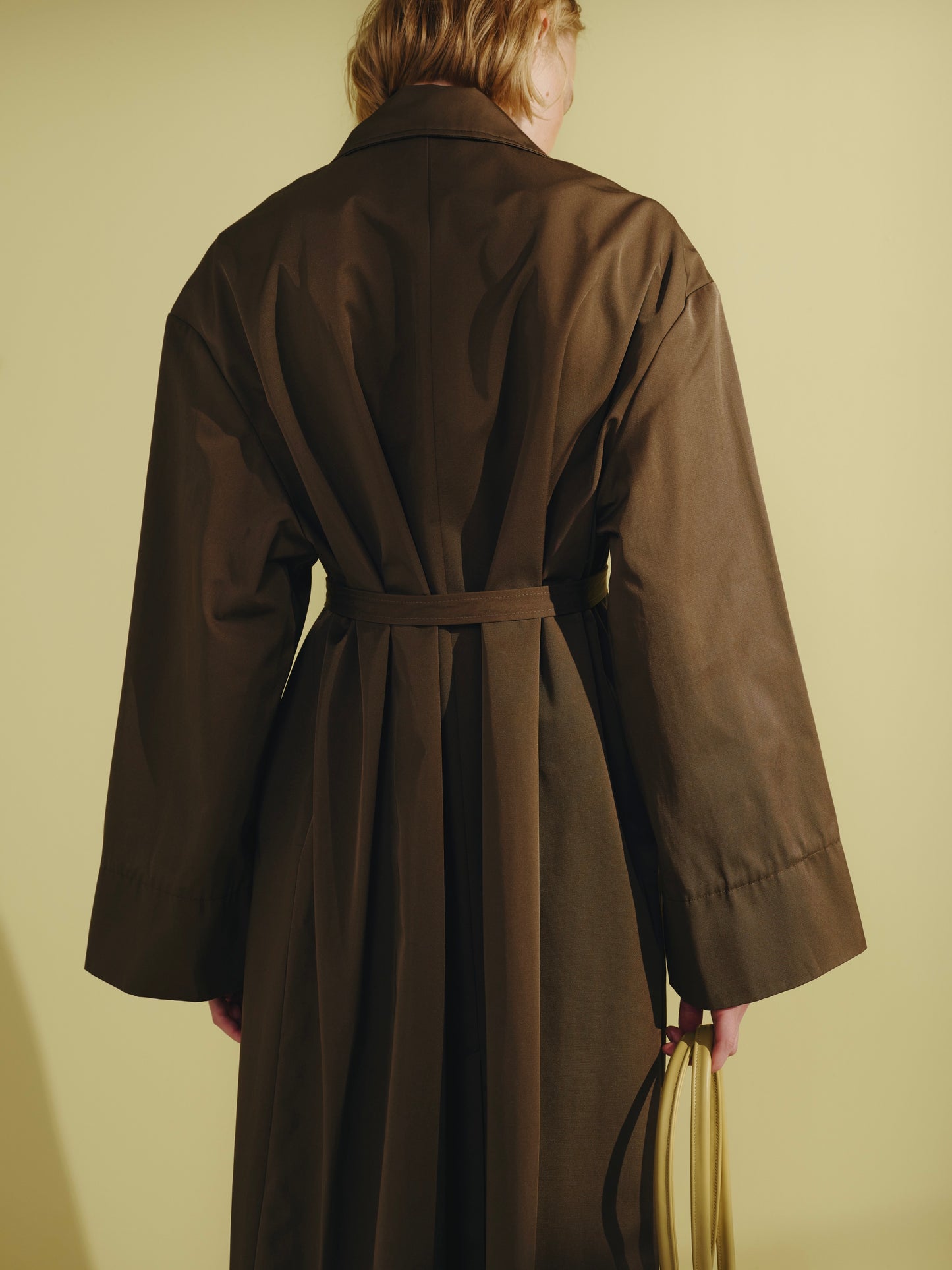 Тренч з пелериною поверх COUTURE