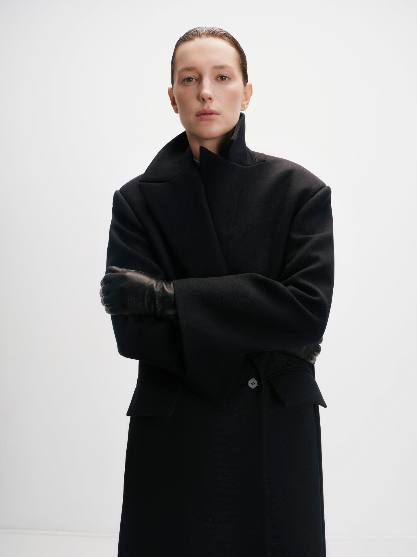 Пальто вовняне прямого крою чорне COUTURE