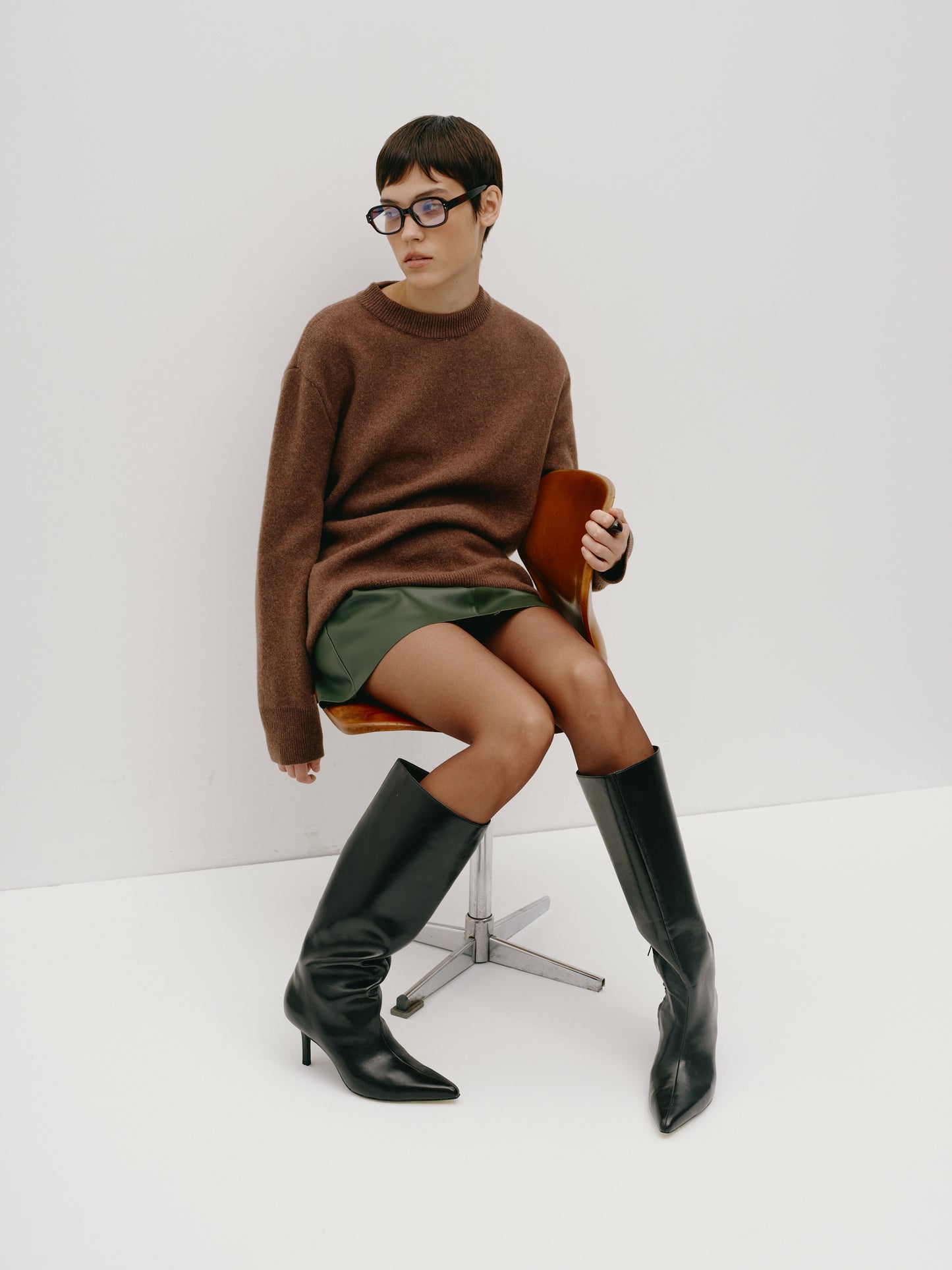 Светр вовняний коричневий