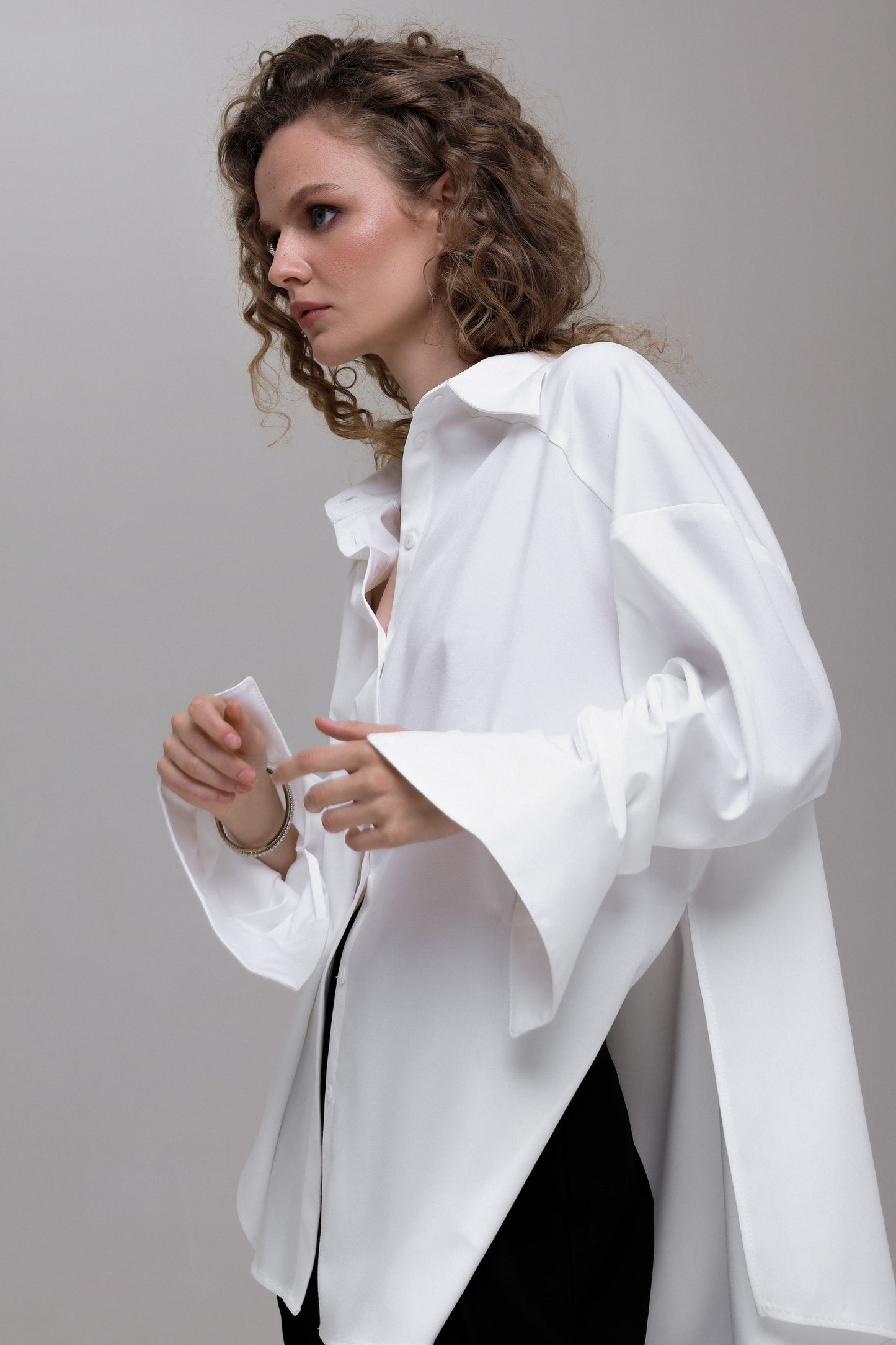 Oversized milk-white shirt