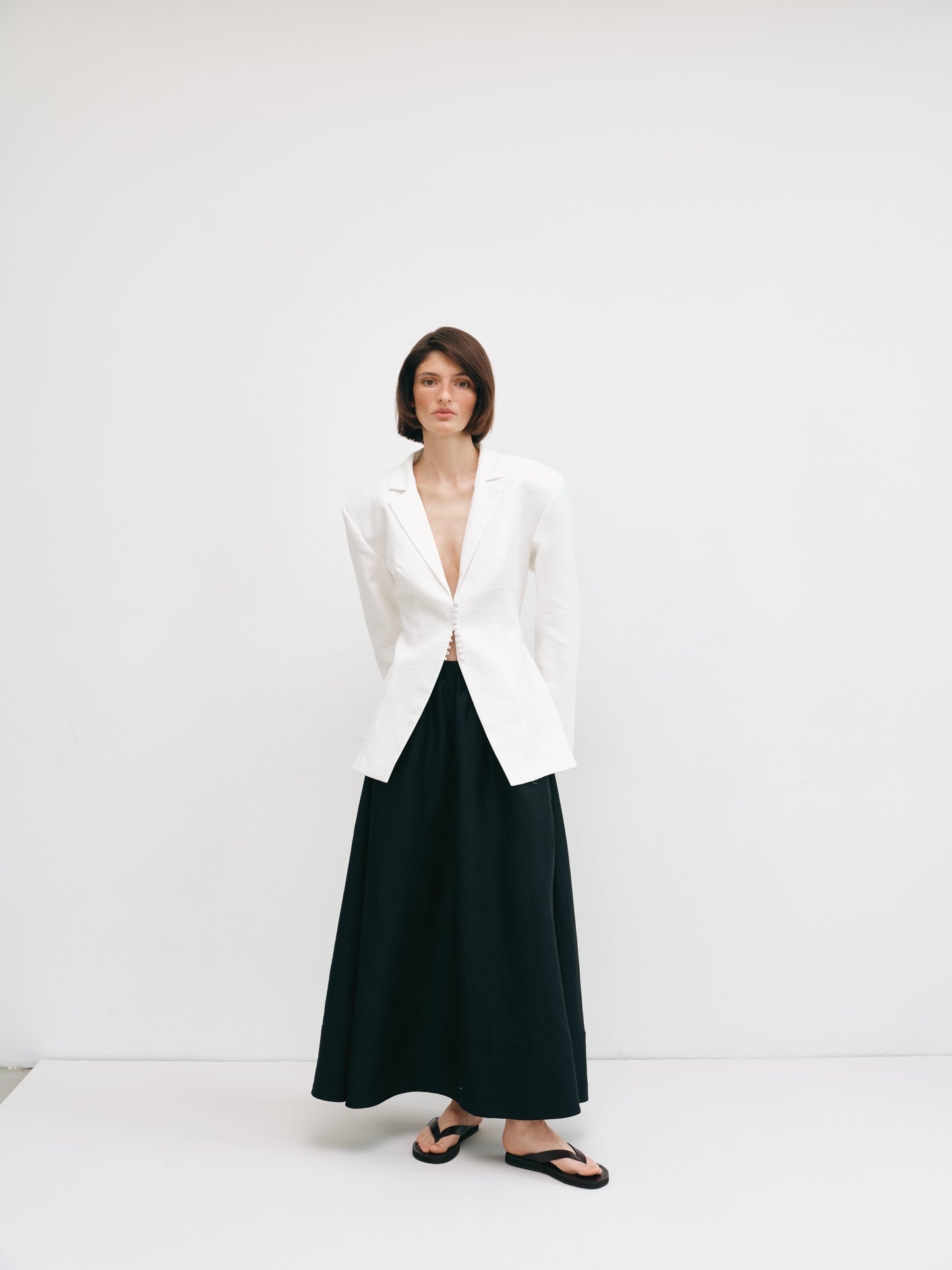 Жакет на талію молочний з льону