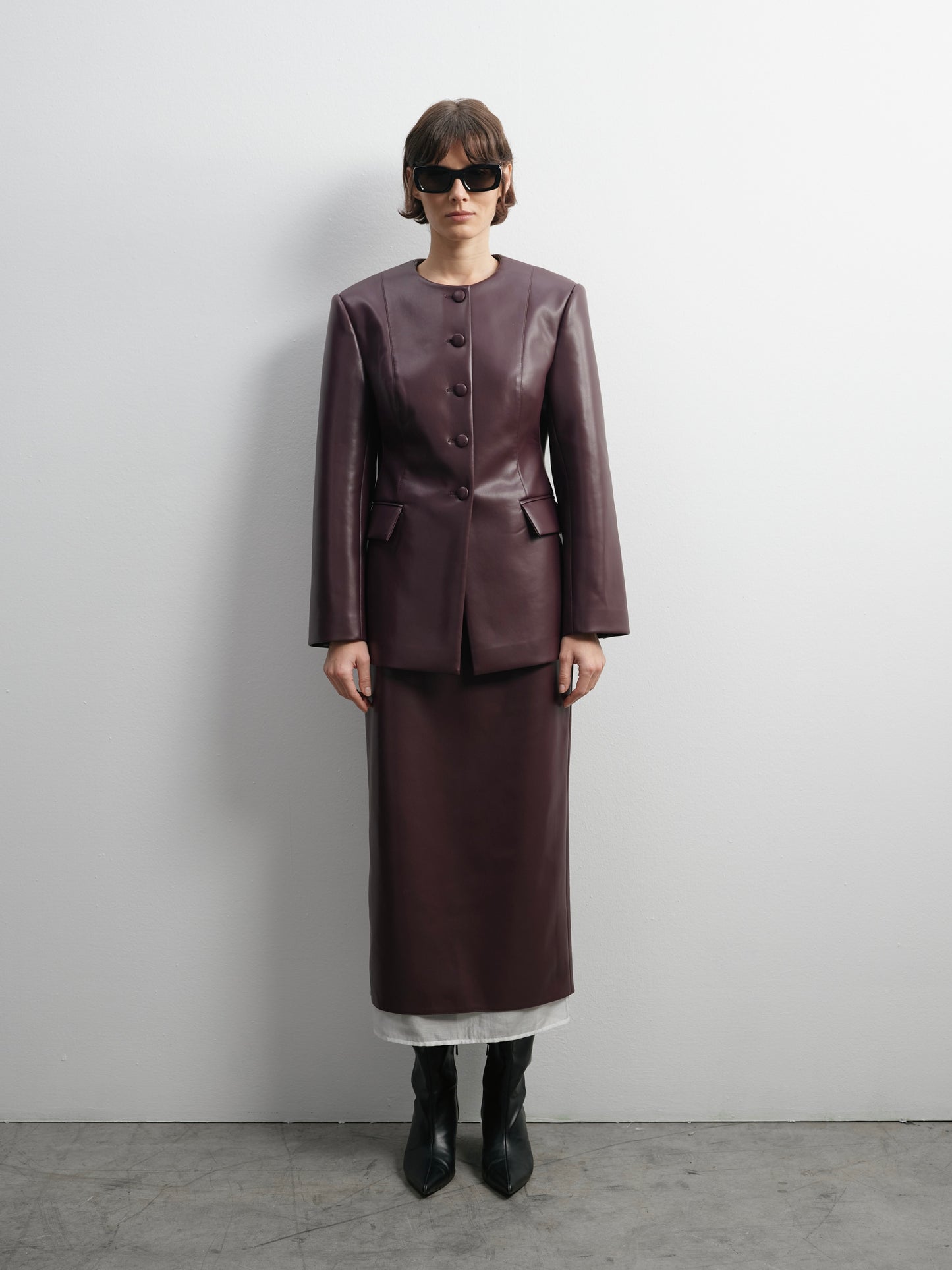 Жакет сливовий приталений еко-шкіра