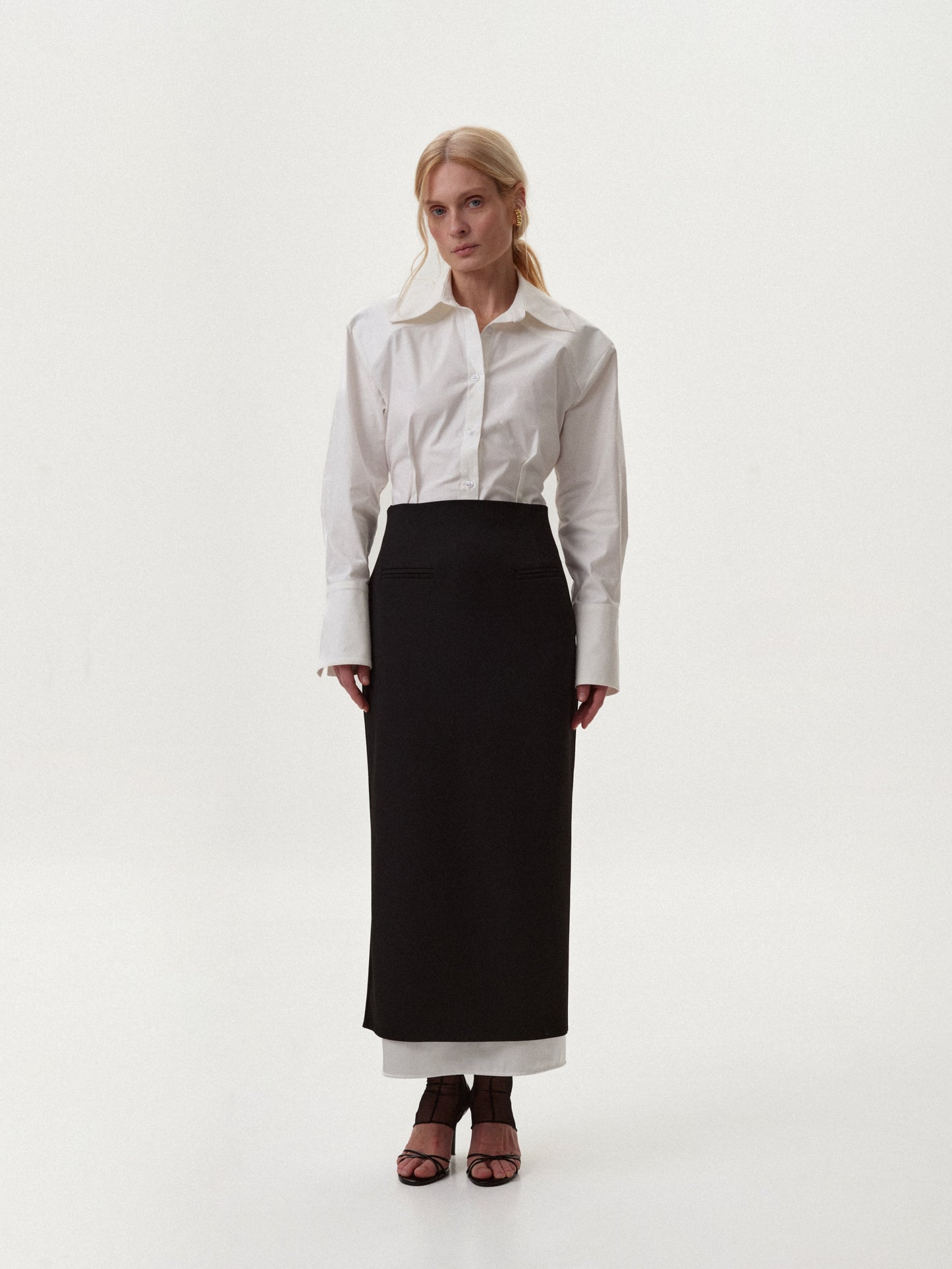 Сорочка молочна з акцентом на талію