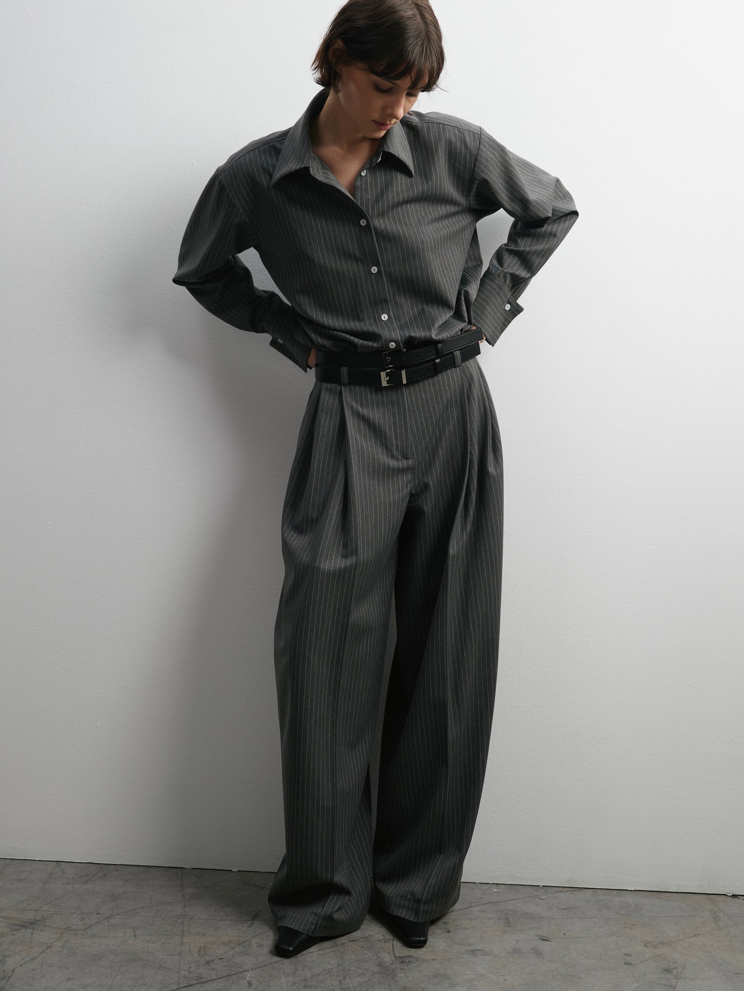 Палаццо сірі у смужку