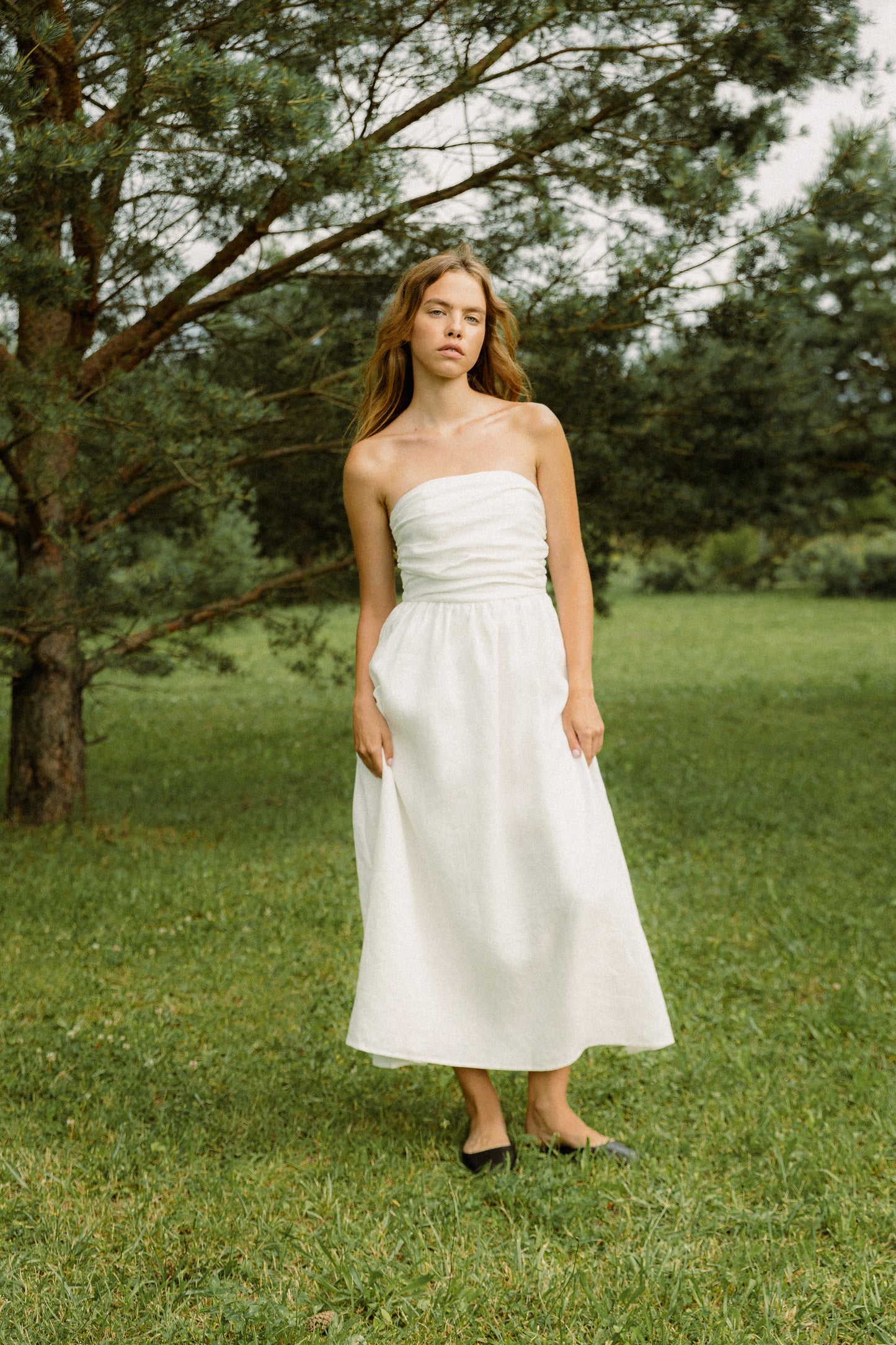 Milk-colored linen corset bandeau dress