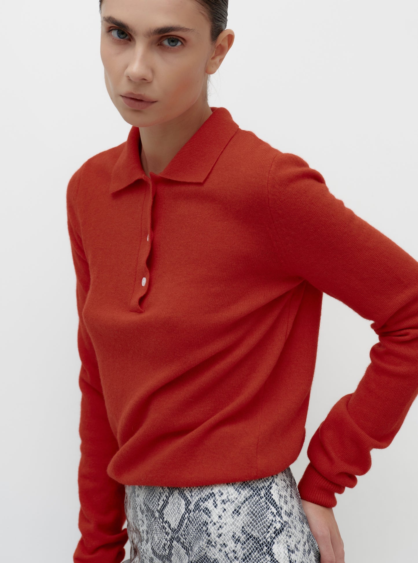 Red knitted polo