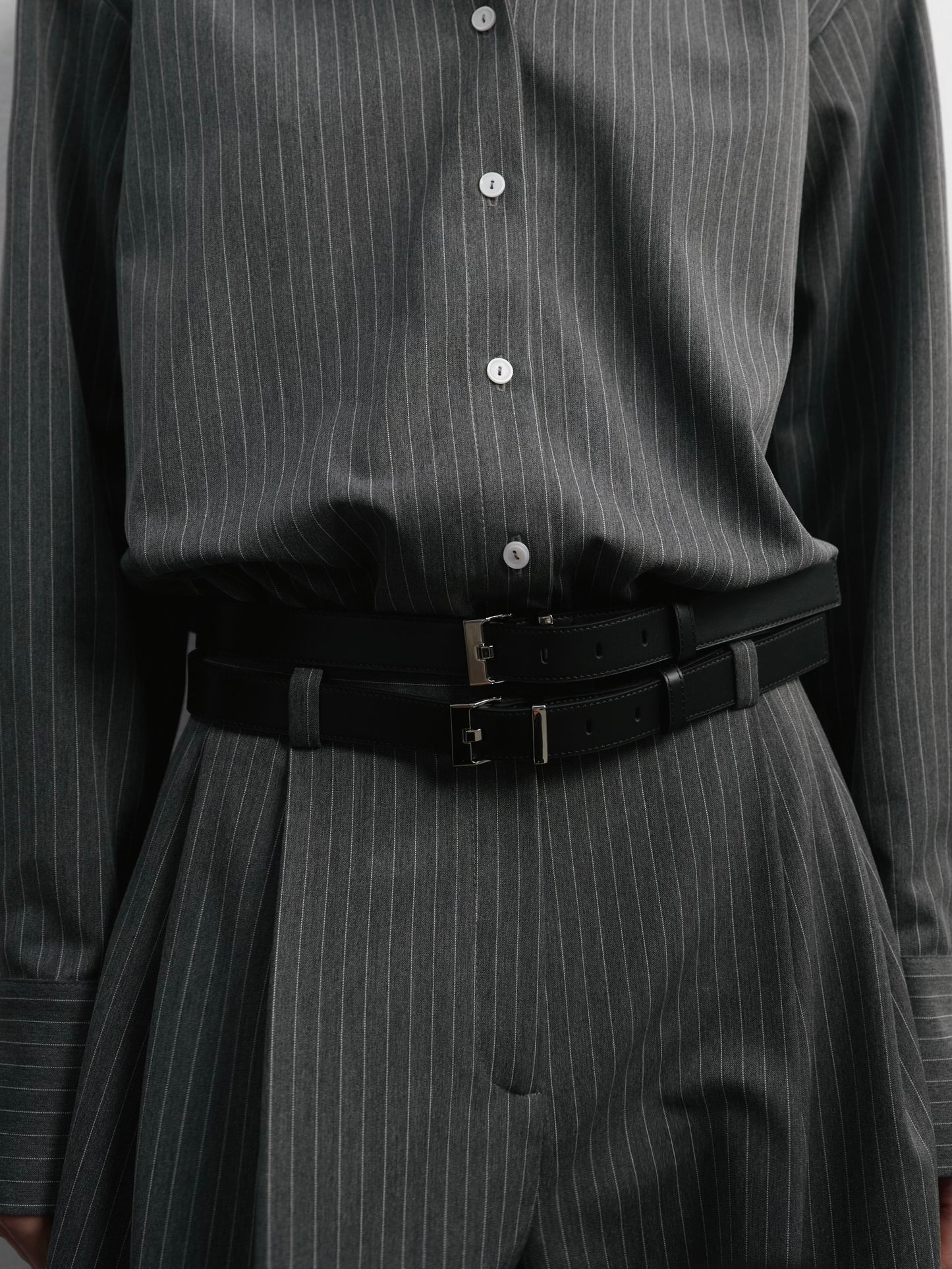 Палаццо сірі у смужку