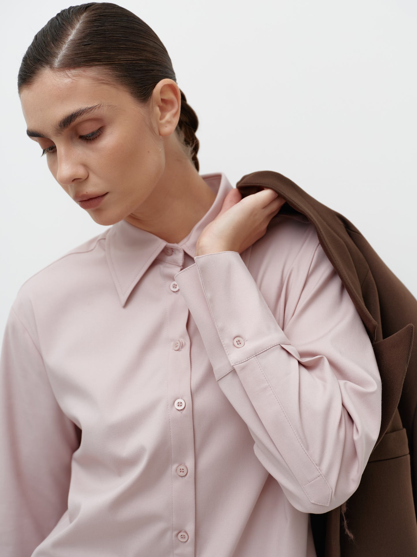 Powder-colored contoured shirt