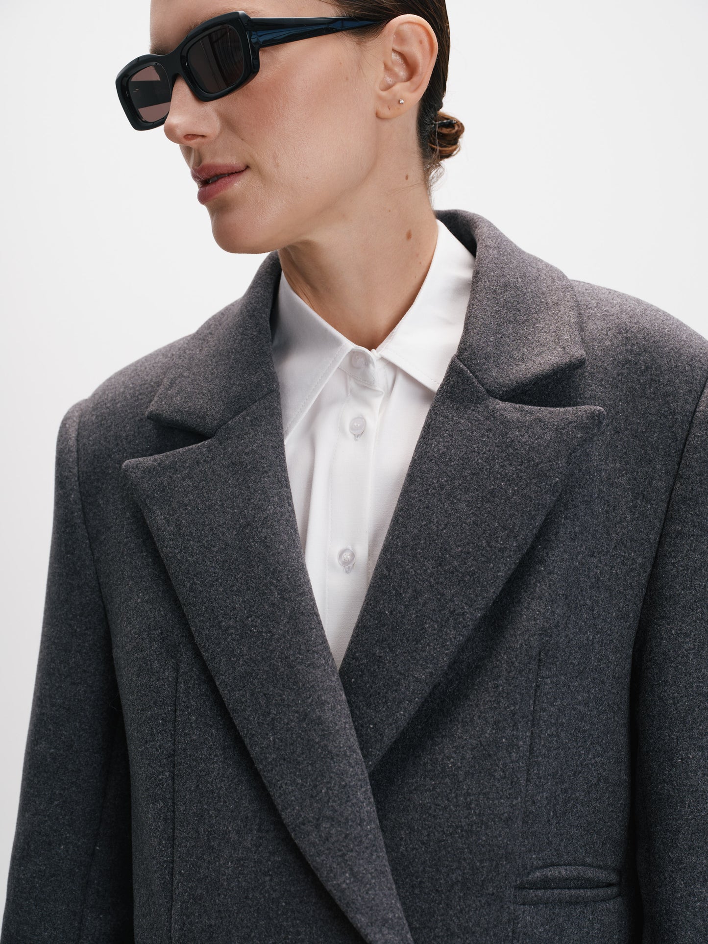 Сірий жакет - пальто COUTURE