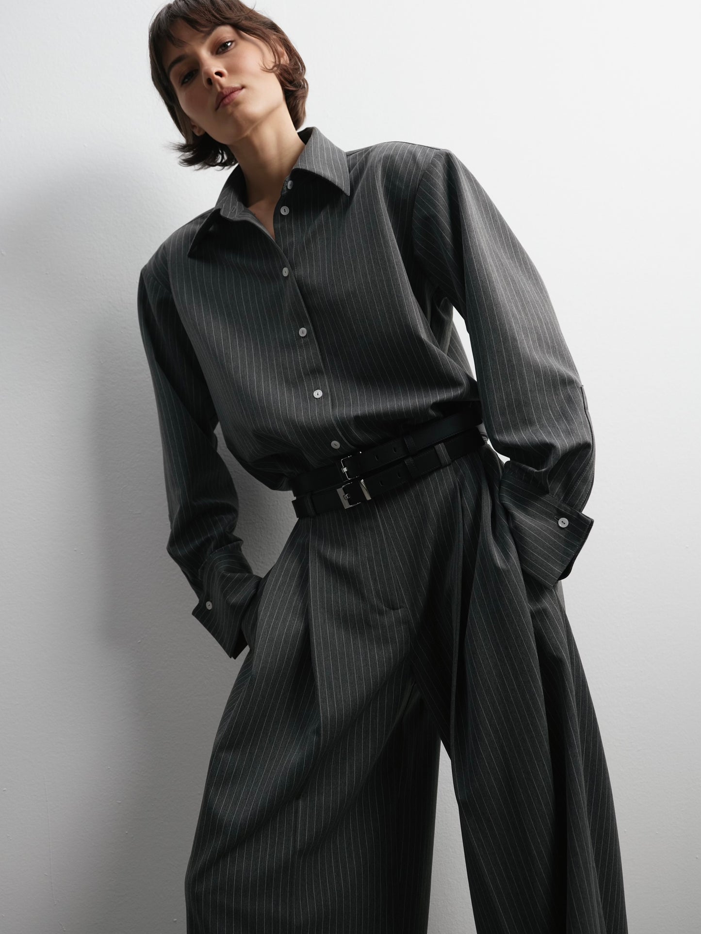 Палаццо сірі у смужку