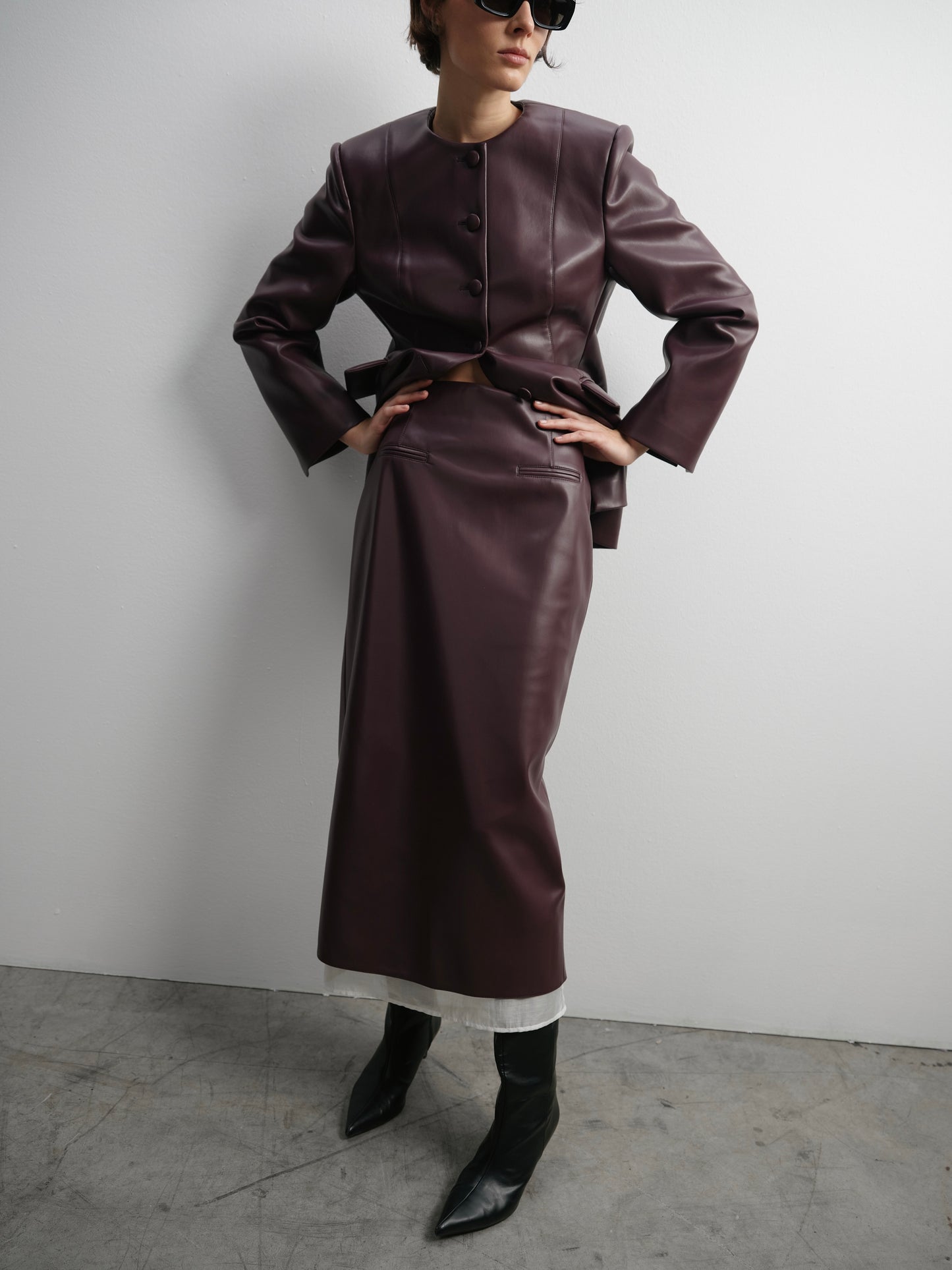 Спідниця сливова еко - шкіра з контрастною підкладкою