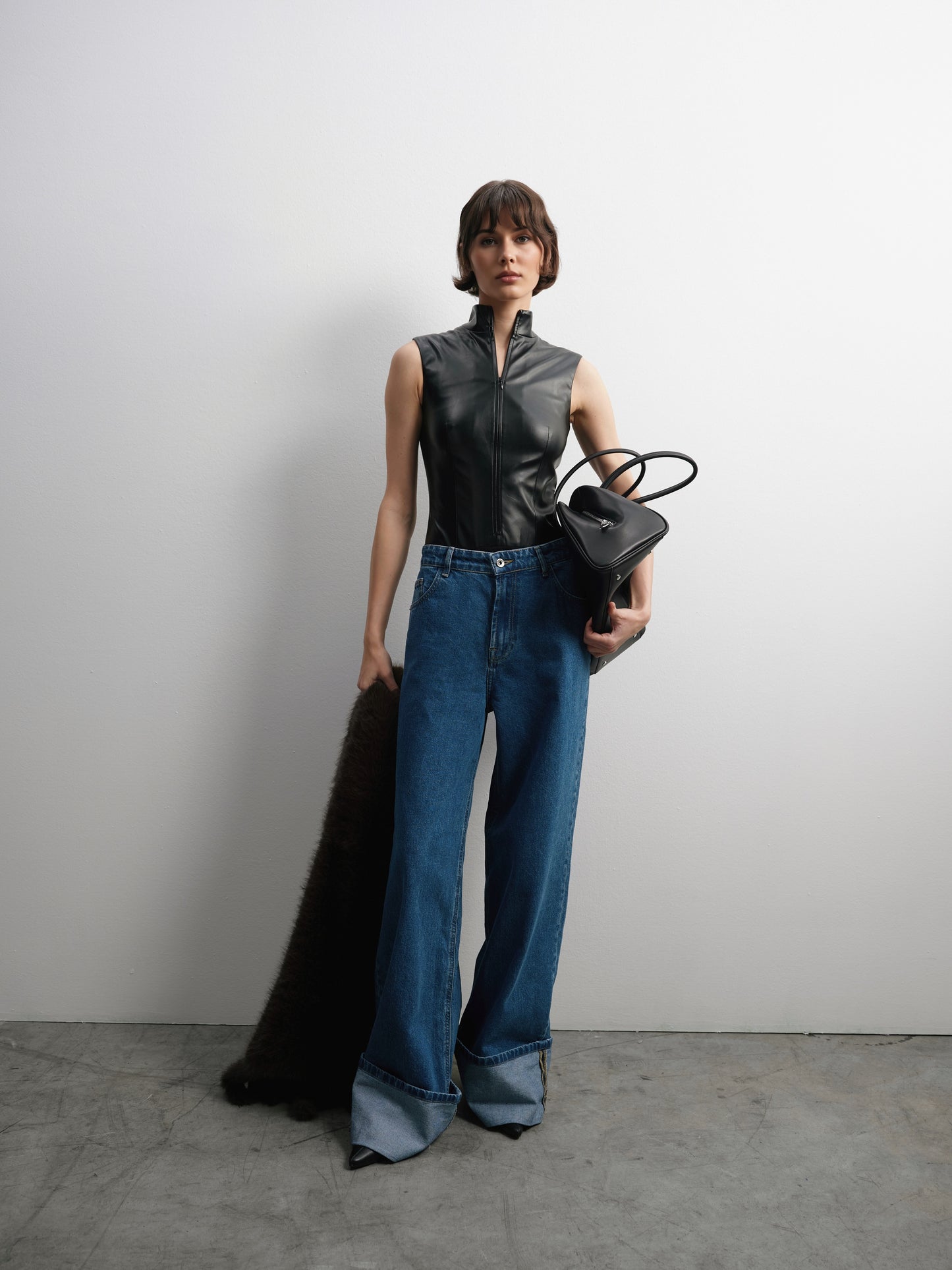 Джинси сині широкого крою з підгинами