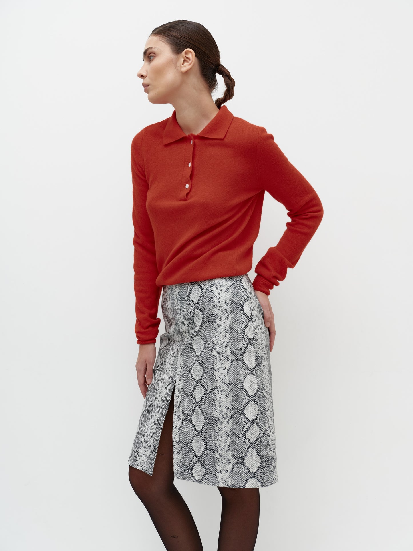 Midi skirt with a front slit