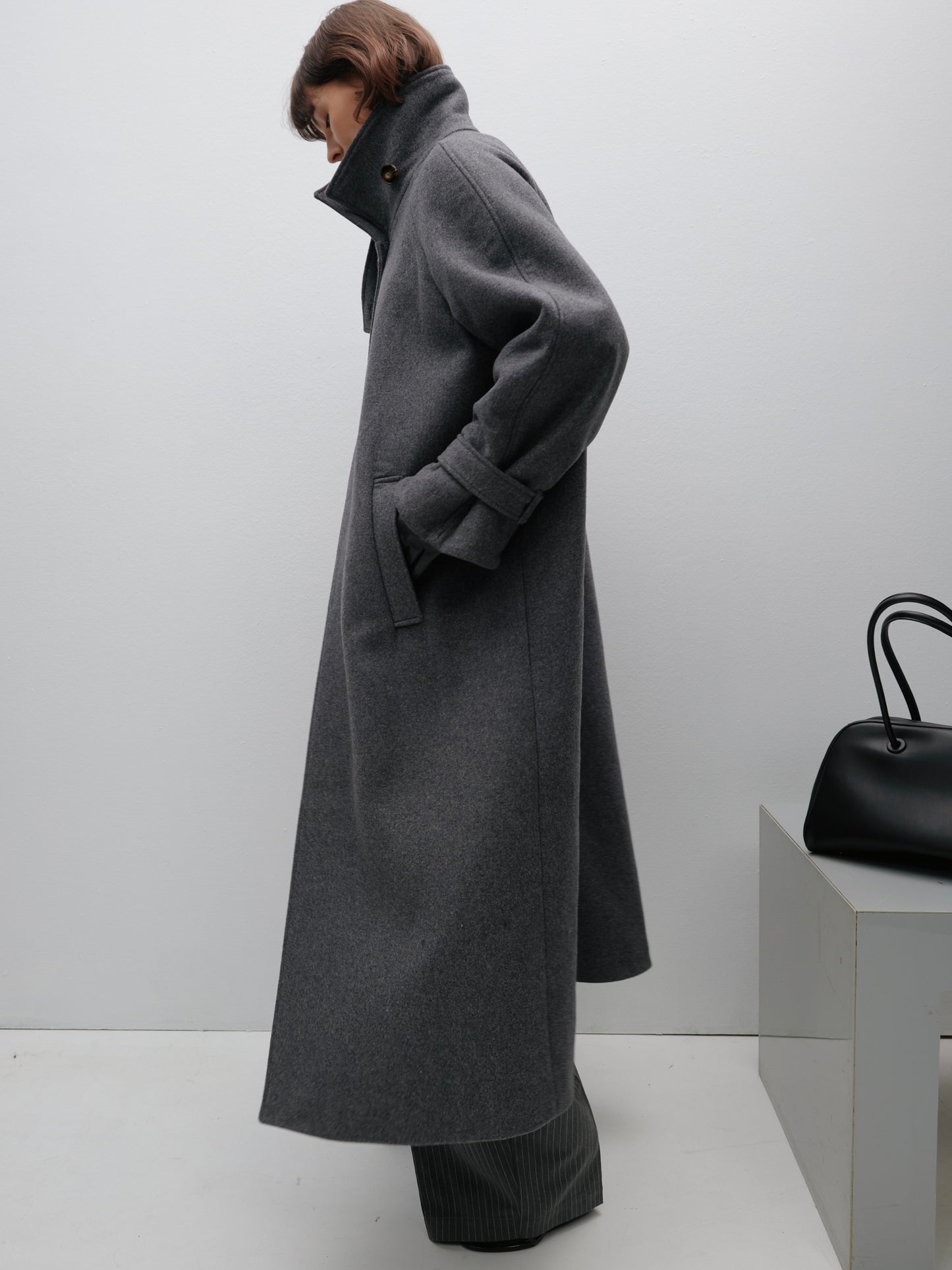 Пальто сіре утеплене COUTURE