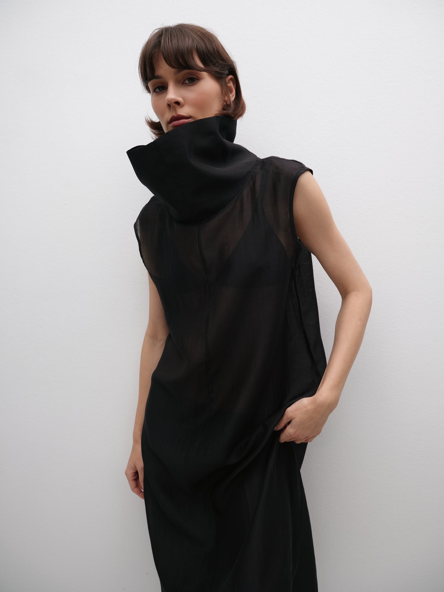Топ під горло напівпрозорий чорний довгий