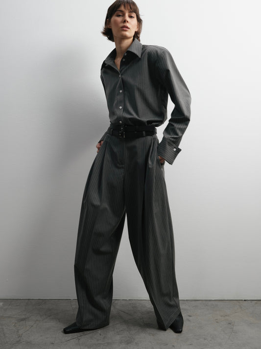 Палаццо сірі у смужку