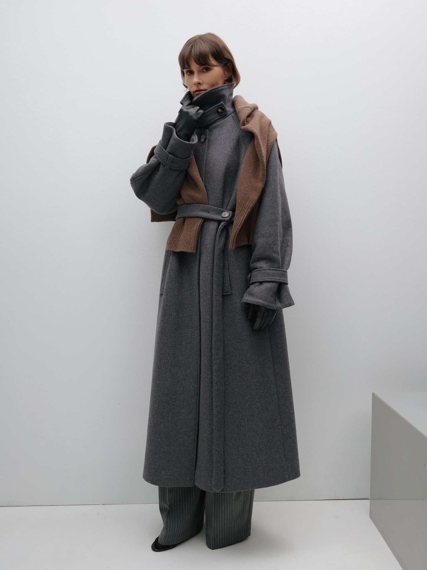 Пальто сіре утеплене COUTURE