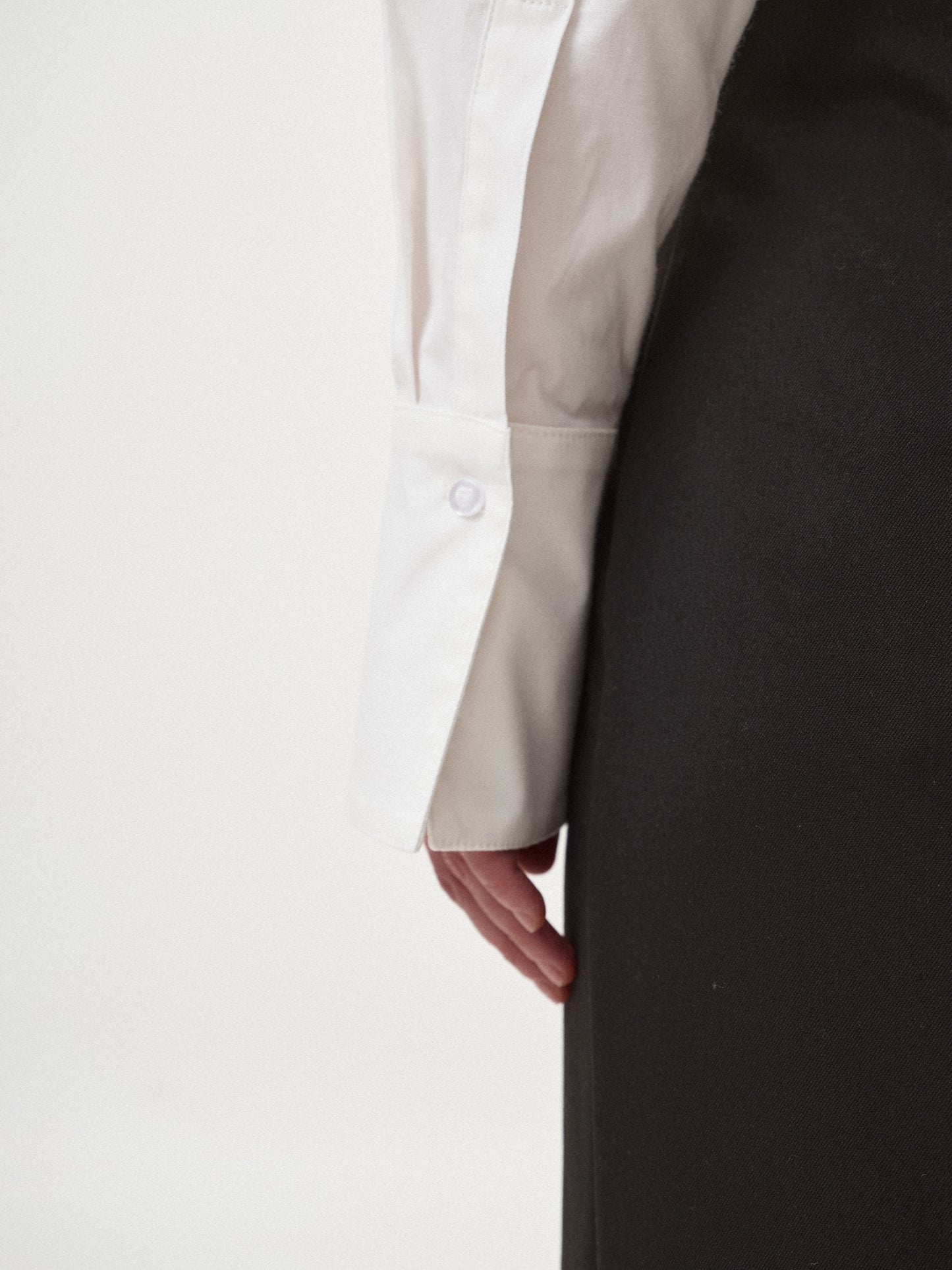 Сорочка молочна з акцентом на талію