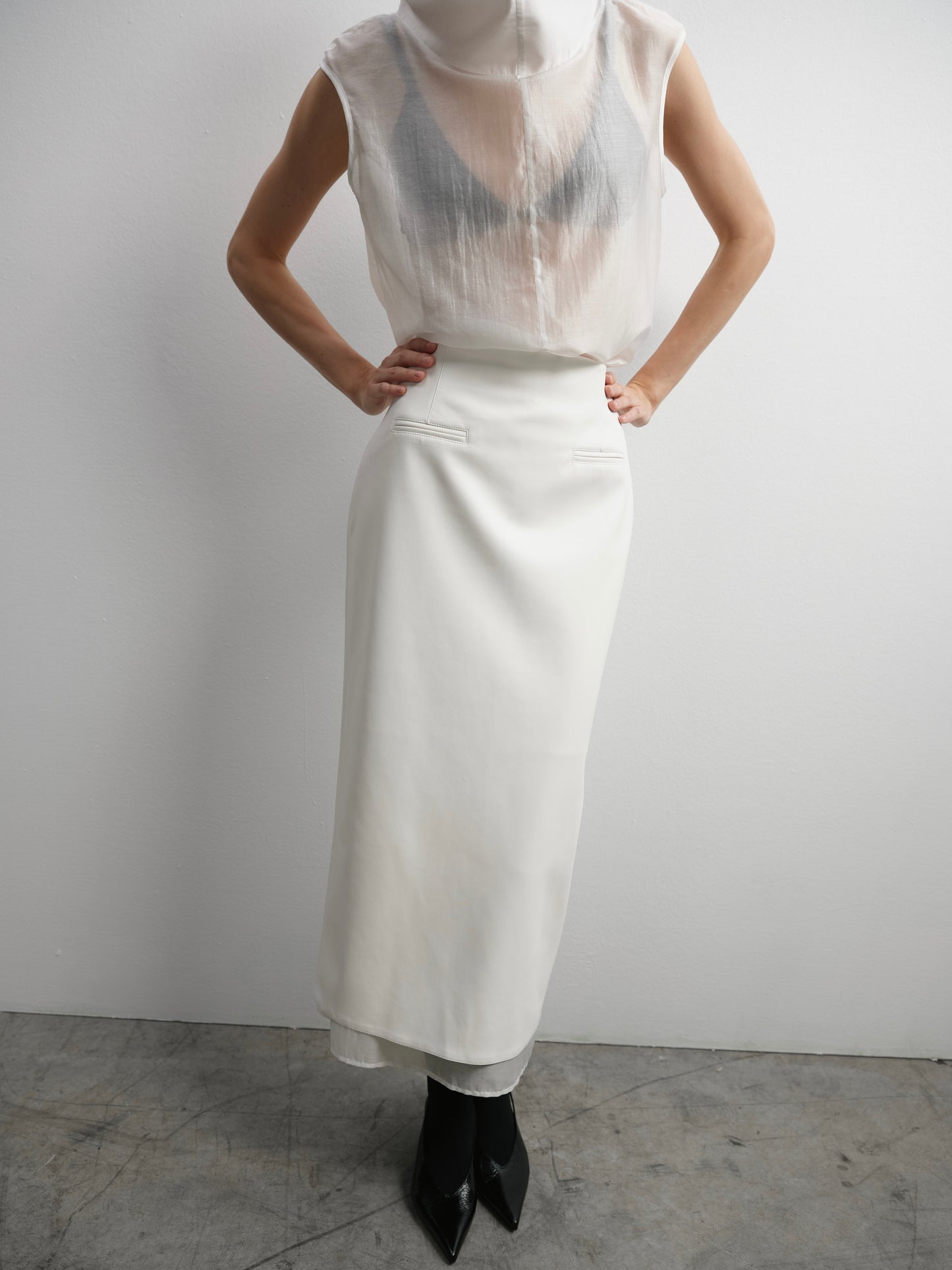 Спідниця молочна еко - шкіра з підкладкою в тон