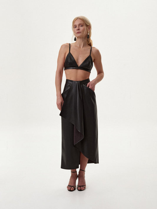 Асиметрична чорна спідниця з еко - шкіри
