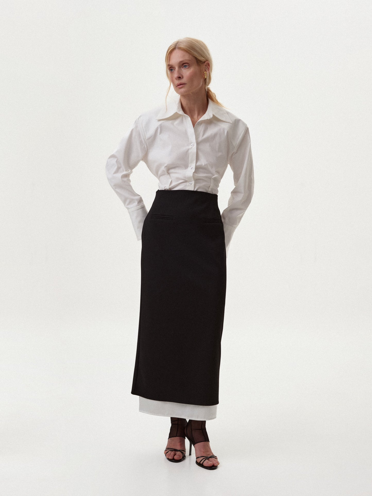 Сорочка молочна з акцентом на талію