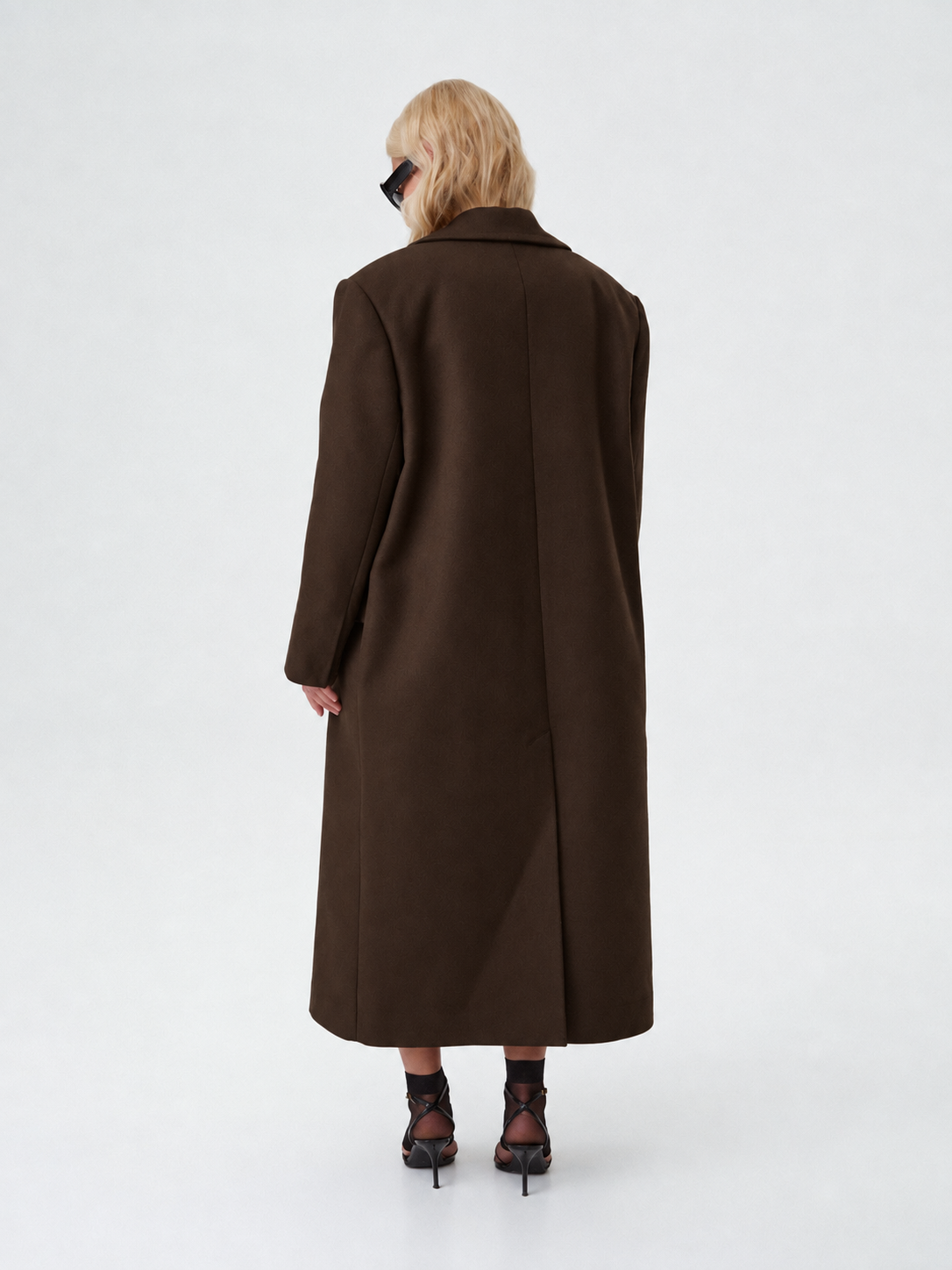 Пальто вовняне прямого крою коричневе COUTURE