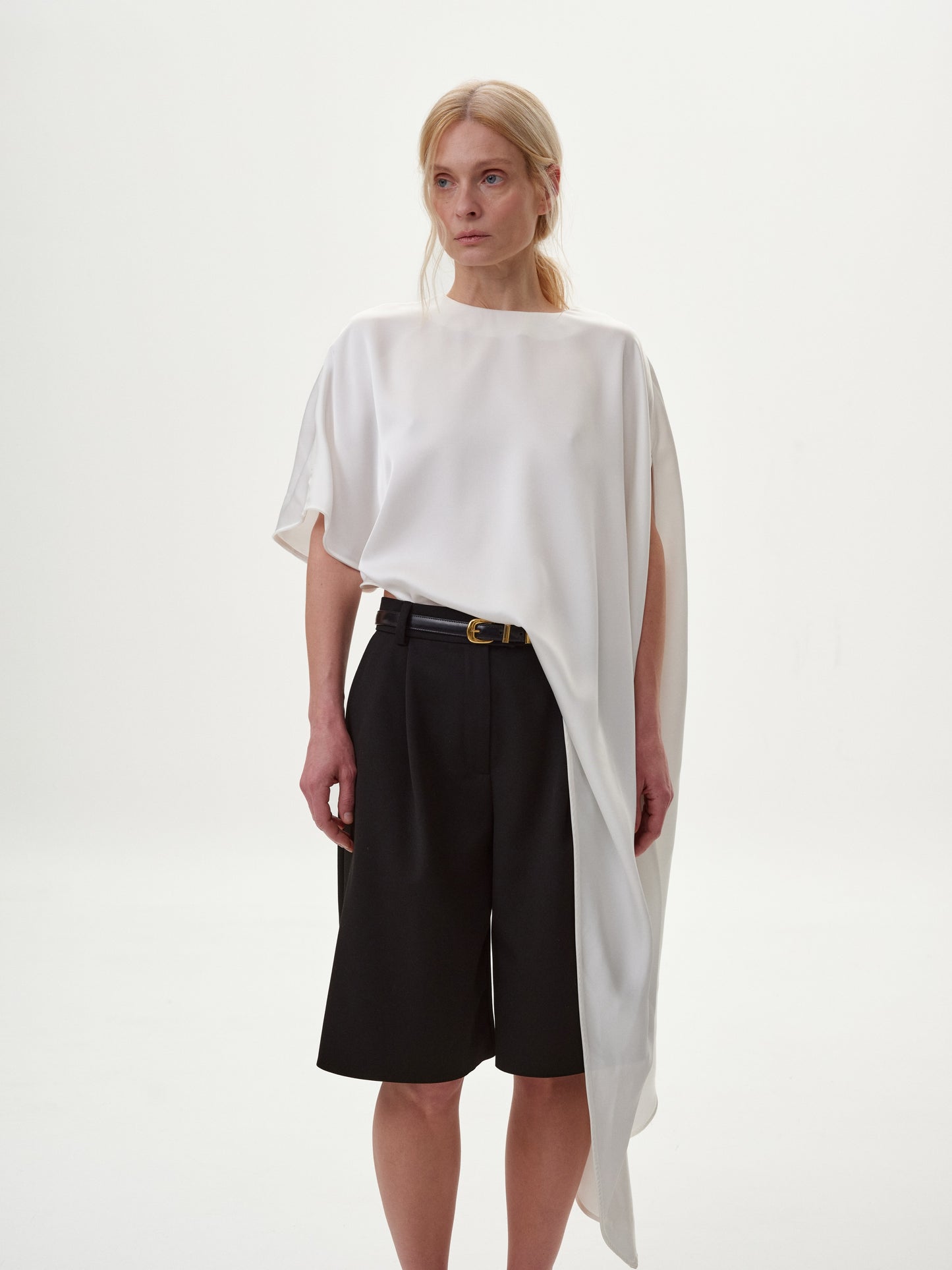 Бермуди чорні класичні