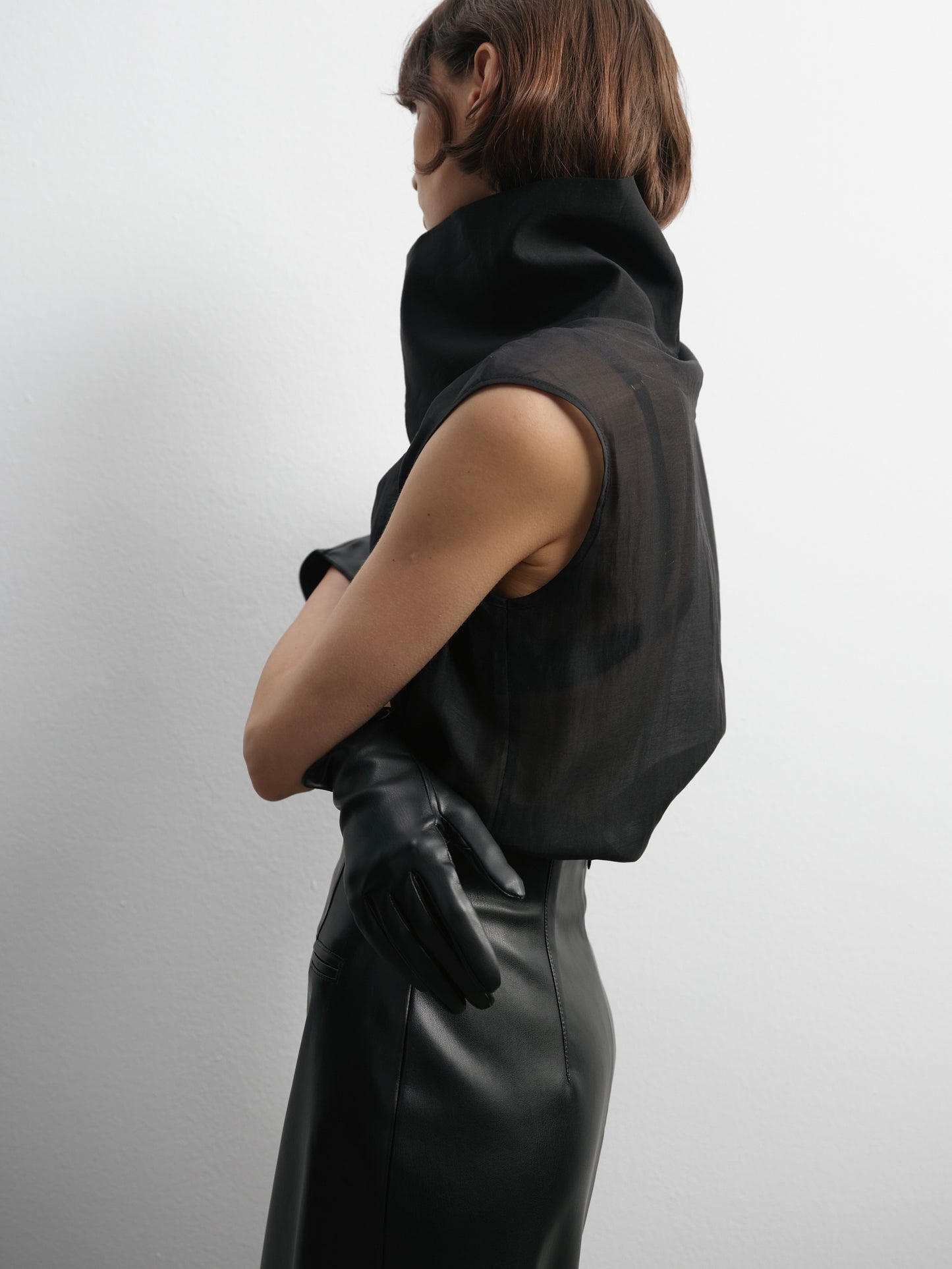 Топ під горло напівпрозорий чорний