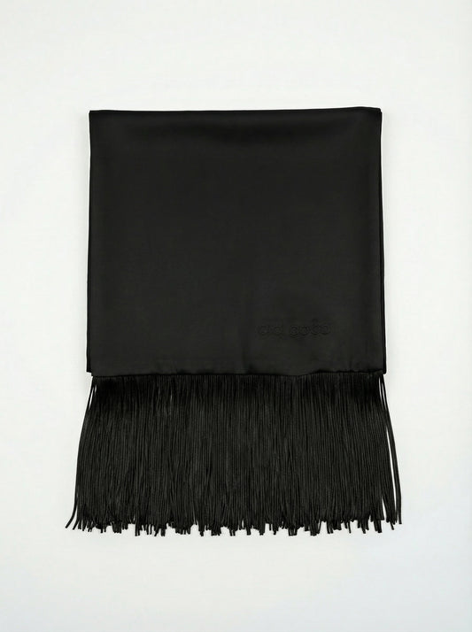 Сатиновий чорний шарф з бахрамою