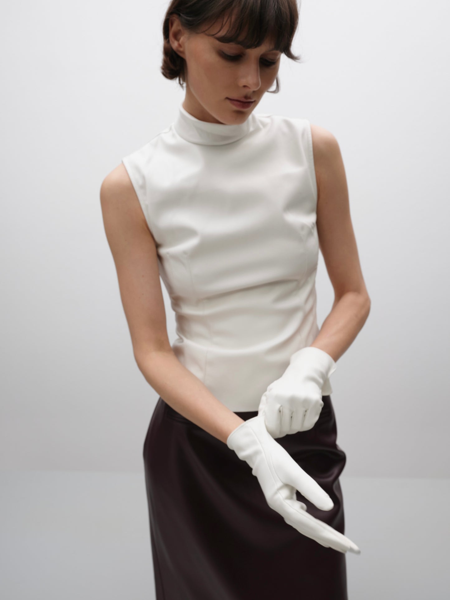 Рукавиці молочні з еко-шкіри