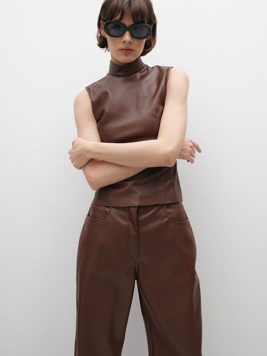 Гольф без рукавів еко-шкіра коричневий