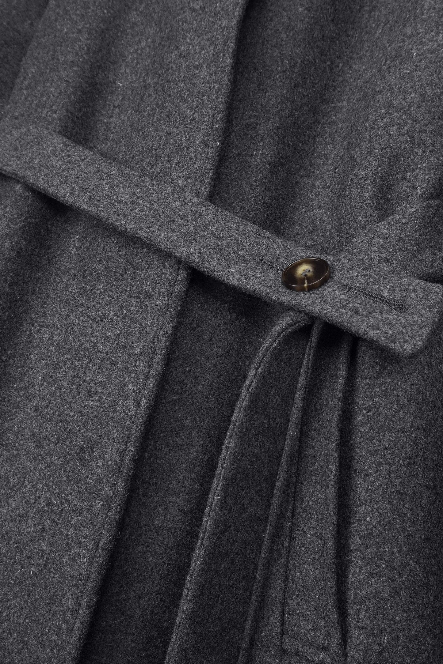 Пальто сіре утеплене COUTURE