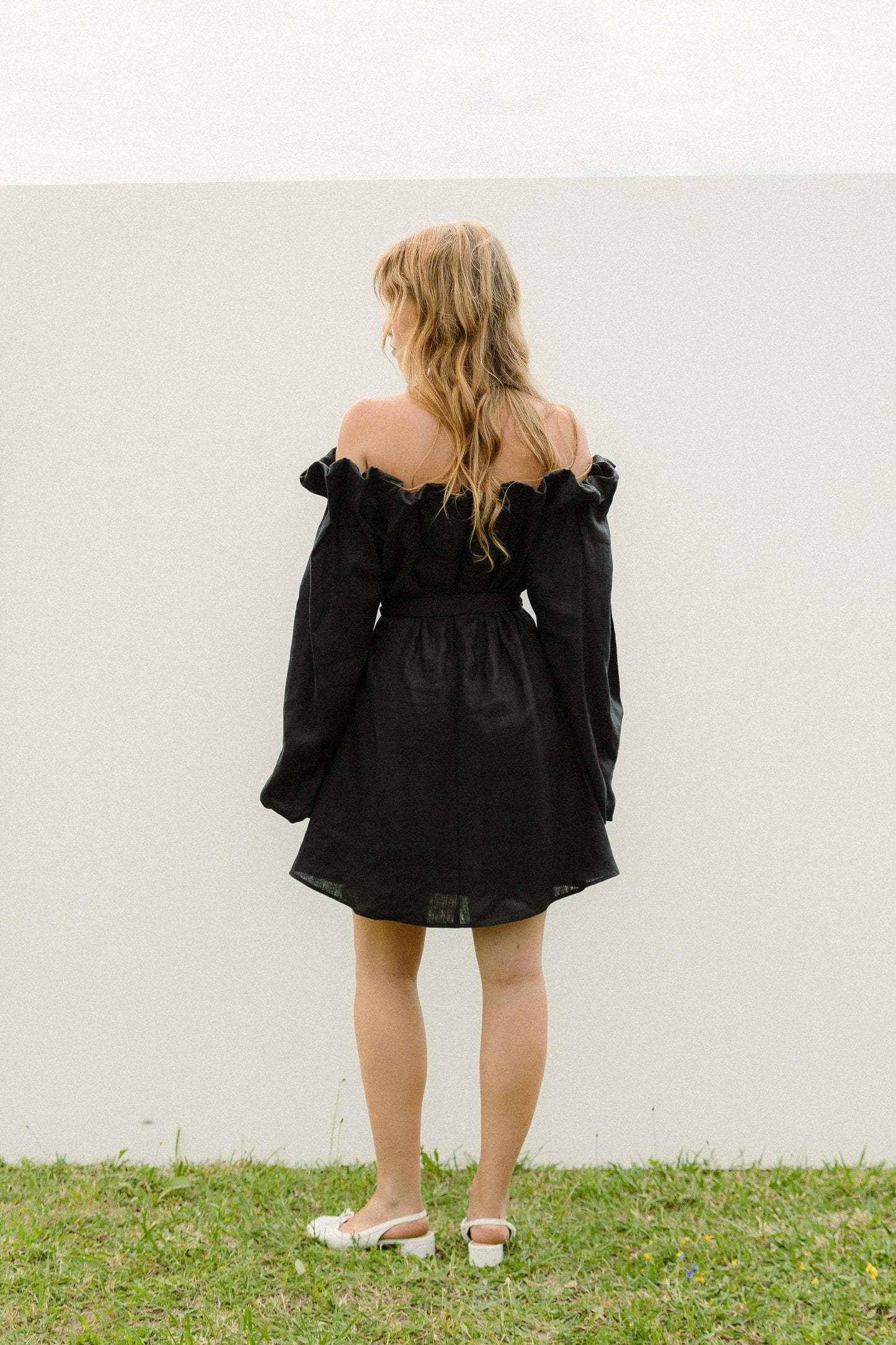 Black linen puff dress