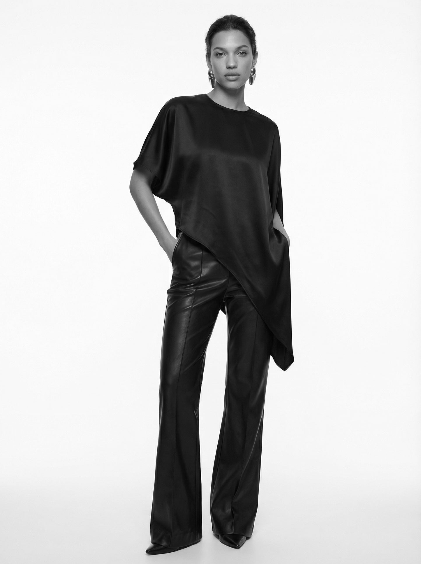 Штани кльош еко - шкіра