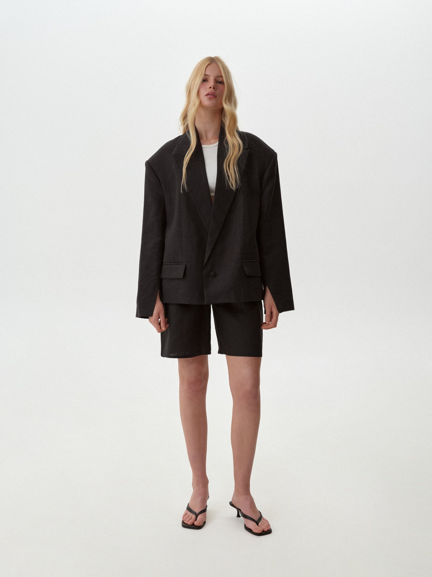 Жакет прямого крою з льону чорний COUTURE