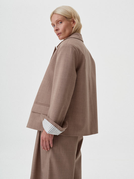 Жакет прямого крою мокко з акцентними манжетами COUTURE (limited edition)