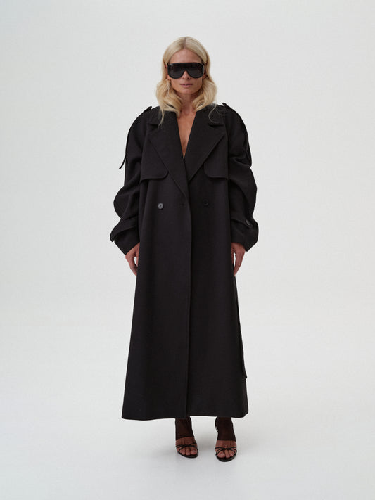 Пальто максі з поясом чорне COUTURE